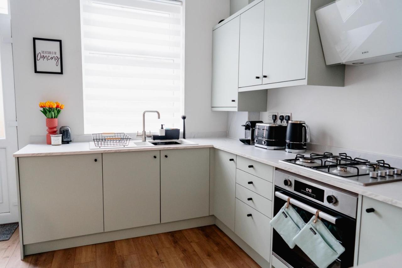 Sawley Cottage By Above Rubies - Modern, Stylish, 2 Bedroom House In Skipton Buitenkant foto